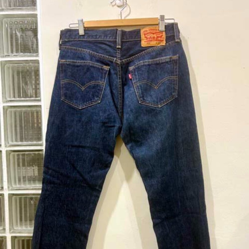 Classic Dark Wash Vintage Levi's 501 Jeans - 30 X 28